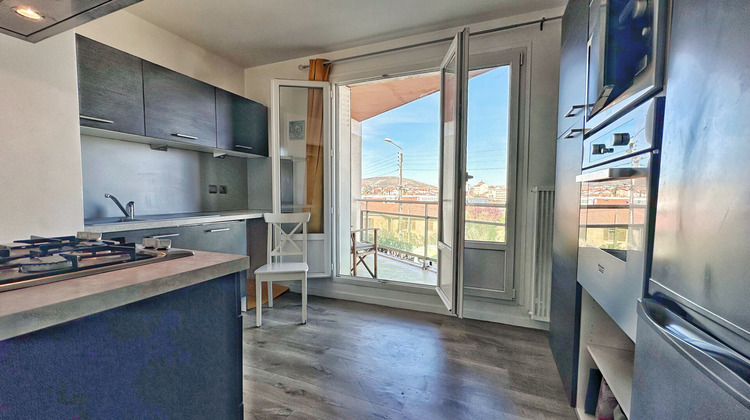 Ma-Cabane - Vente Appartement CLERMONT-FERRAND, 63 m²