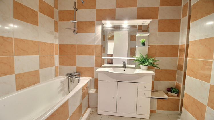 Ma-Cabane - Vente Appartement CLERMONT-FERRAND, 81 m²