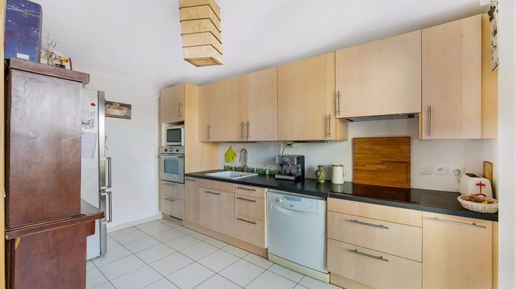 Ma-Cabane - Vente Appartement CLICHY, 77 m²