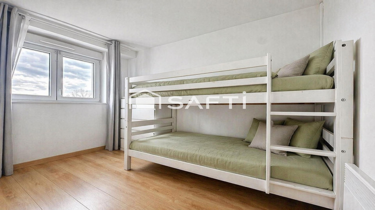 Ma-Cabane - Vente Appartement Clichy-sous-Bois, 66 m²