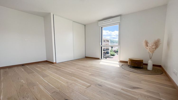 Ma-Cabane - Vente Appartement CLUSES, 65 m²