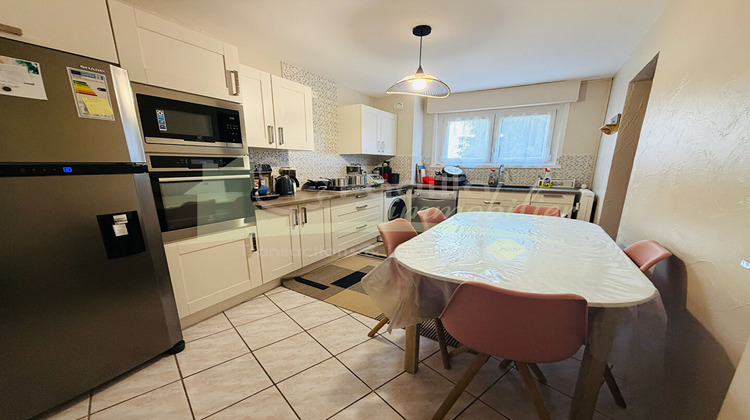 Ma-Cabane - Vente Appartement CLUSES, 77 m²