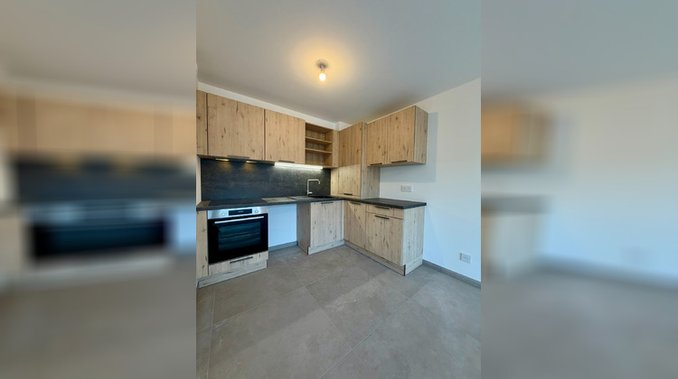 Ma-Cabane - Vente Appartement CLUSES, 59 m²