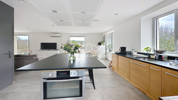 Ma-Cabane - Vente Appartement Collonges-au-Mont-d'Or, 111 m²