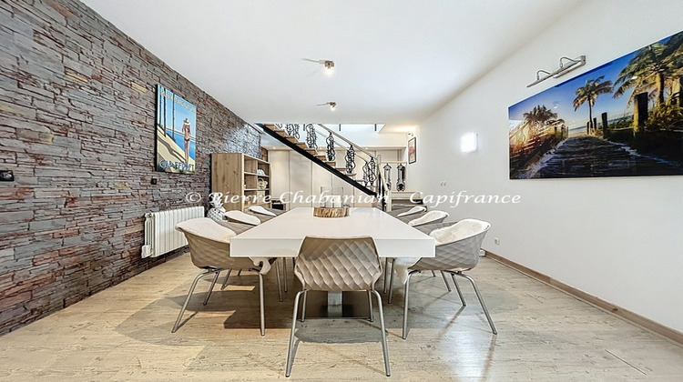 Ma-Cabane - Vente Appartement COLLONGES SOUS SALEVE, 180 m²