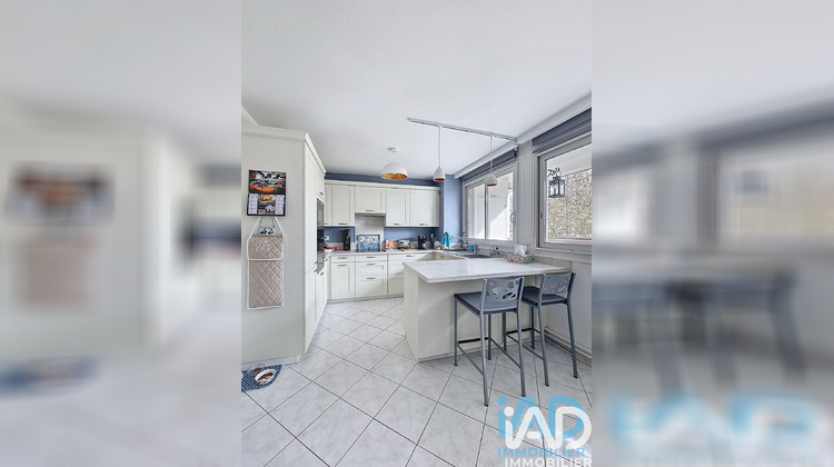 Ma-Cabane - Vente Appartement Combs-la-Ville, 93 m²