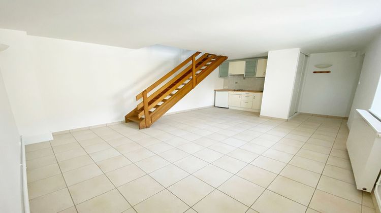 Ma-Cabane - Vente Appartement COMMERCY, 55 m²