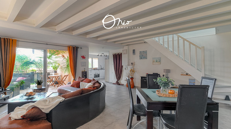 Ma-Cabane - Vente Appartement COMMUNAY, 65 m²