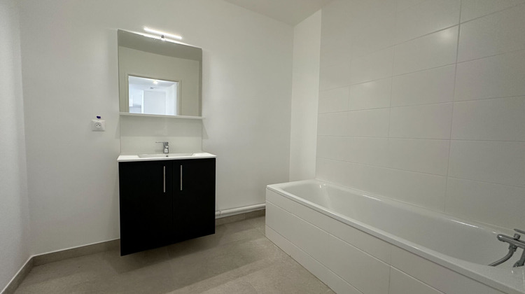 Ma-Cabane - Vente Appartement COMPIEGNE, 59 m²