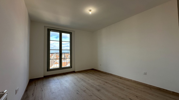 Ma-Cabane - Vente Appartement COMPIEGNE, 59 m²