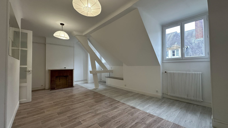 Ma-Cabane - Vente Appartement COMPIEGNE, 78 m²