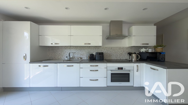 Ma-Cabane - Vente Appartement Contes, 56 m²