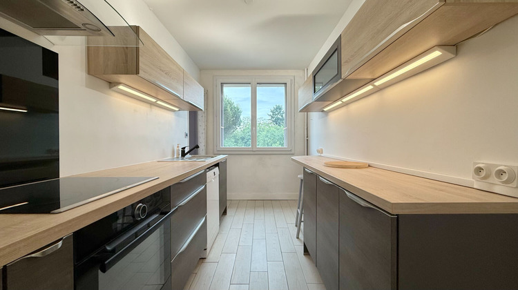 Ma-Cabane - Vente Appartement CORBEIL-ESSONNES, 63 m²