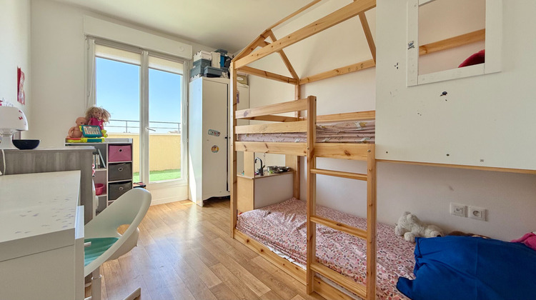 Ma-Cabane - Vente Appartement CORBEIL-ESSONNES, 65 m²