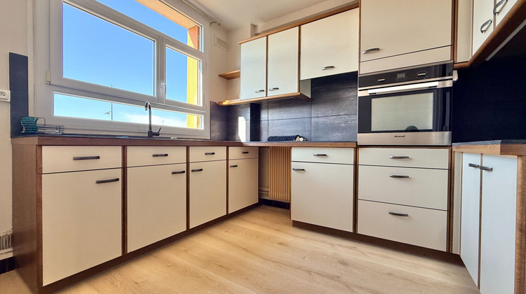 Ma-Cabane - Vente Appartement CORBEIL-ESSONNES, 70 m²