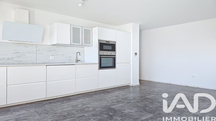 Ma-Cabane - Vente Appartement Corbeil-Essonnes, 55 m²