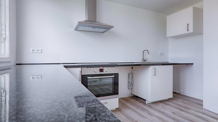Ma-Cabane - Vente Appartement CORBEIL-ESSONNES, 64 m²