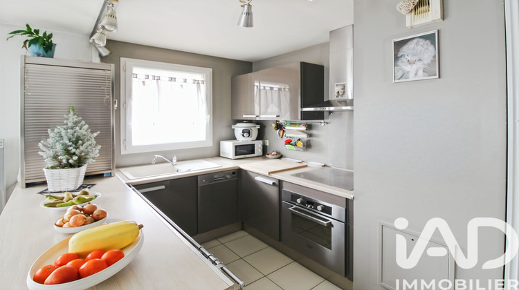 Ma-Cabane - Vente Appartement Corbeil-Essonnes, 64 m²