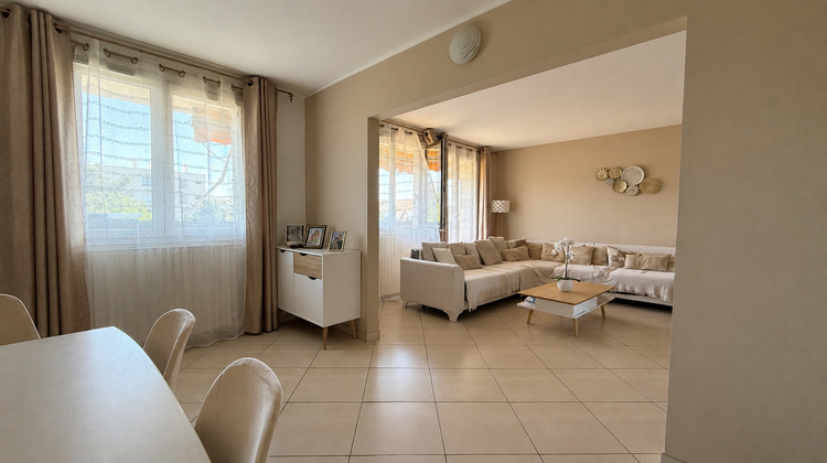 Ma-Cabane - Vente Appartement CORBEIL-ESSONNES, 75 m²