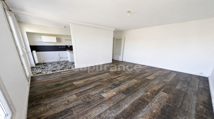 Ma-Cabane - Vente Appartement CORBEIL ESSONNES, 66 m²