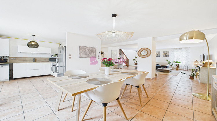 Ma-Cabane - Vente Appartement CORNY-SUR-MOSELLE, 113 m²