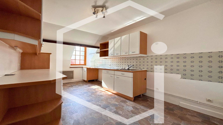 Ma-Cabane - Vente Appartement Cosne-Cours-sur-Loire, 98 m²