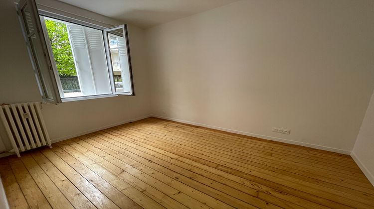 Ma-Cabane - Vente Appartement COURBEVOIE, 32 m²