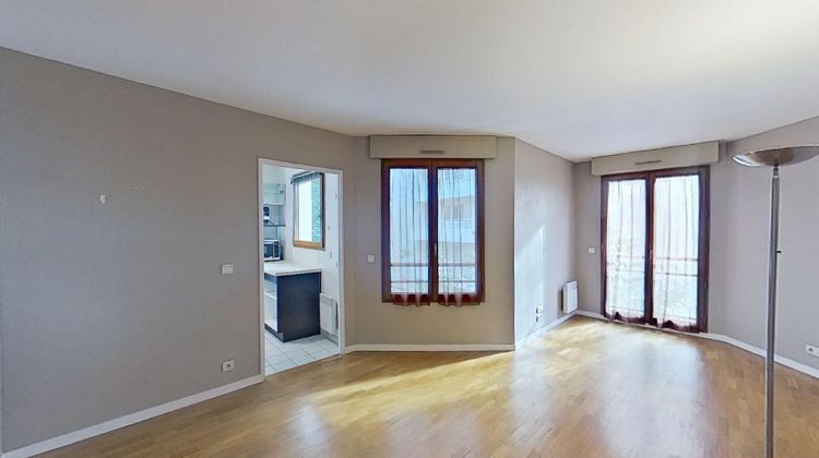 Ma-Cabane - Vente Appartement COURBEVOIE, 45 m²