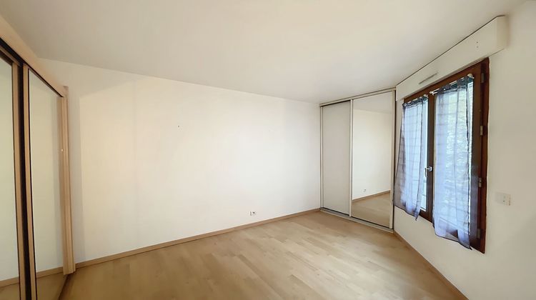 Ma-Cabane - Vente Appartement COURBEVOIE, 45 m²