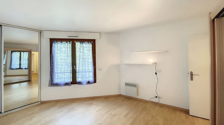 Ma-Cabane - Vente Appartement COURBEVOIE, 45 m²