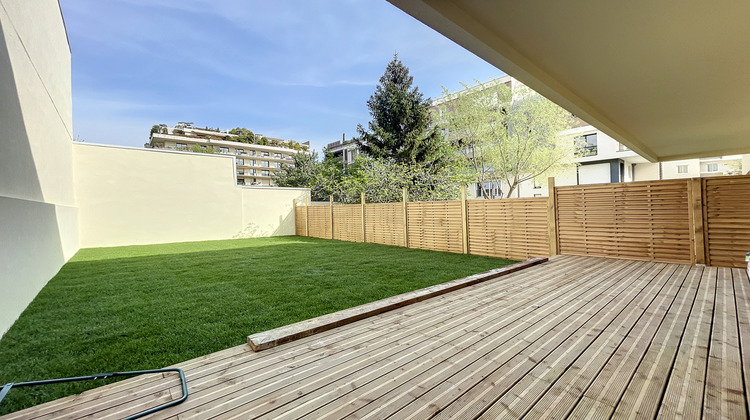 Ma-Cabane - Vente Appartement Courbevoie, 65 m²