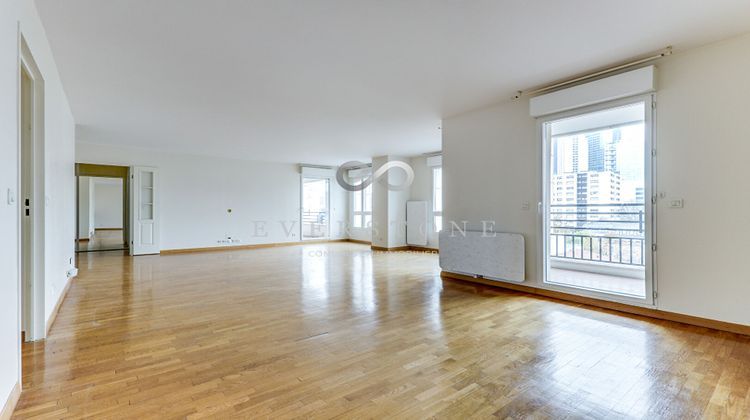 Ma-Cabane - Vente Appartement COURBEVOIE, 123 m²