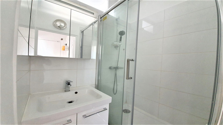 Ma-Cabane - Vente Appartement COURBEVOIE, 33 m²