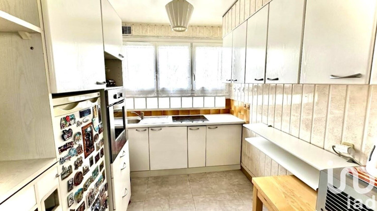 Ma-Cabane - Vente Appartement Courbevoie, 58 m²