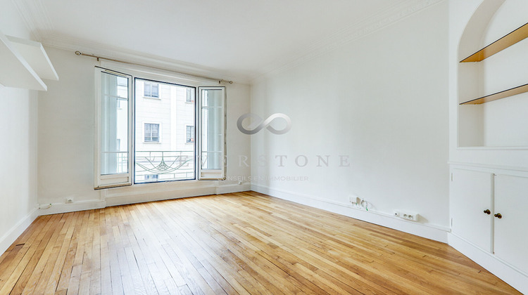 Ma-Cabane - Vente Appartement COURBEVOIE, 43 m²