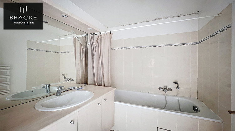 Ma-Cabane - Vente Appartement COURBEVOIE, 65 m²