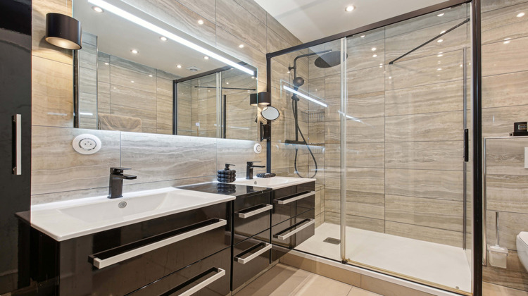 Ma-Cabane - Vente Appartement Courbevoie, 108 m²