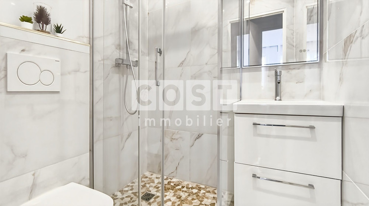 Ma-Cabane - Vente Appartement Courbevoie, 107 m²