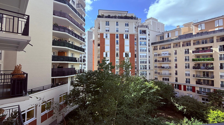 Ma-Cabane - Vente Appartement COURBEVOIE, 63 m²