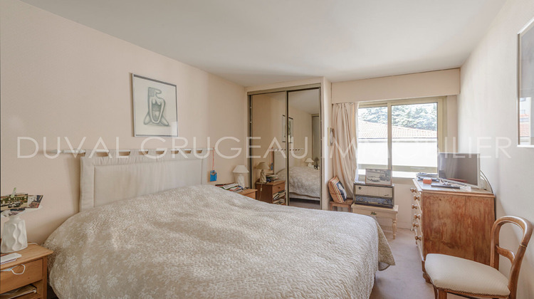 Ma-Cabane - Vente Appartement COURBEVOIE, 93 m²