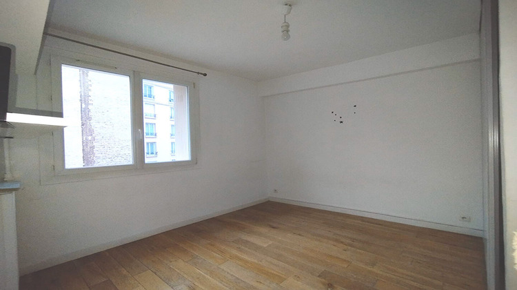 Ma-Cabane - Vente Appartement COURBEVOIE, 71 m²
