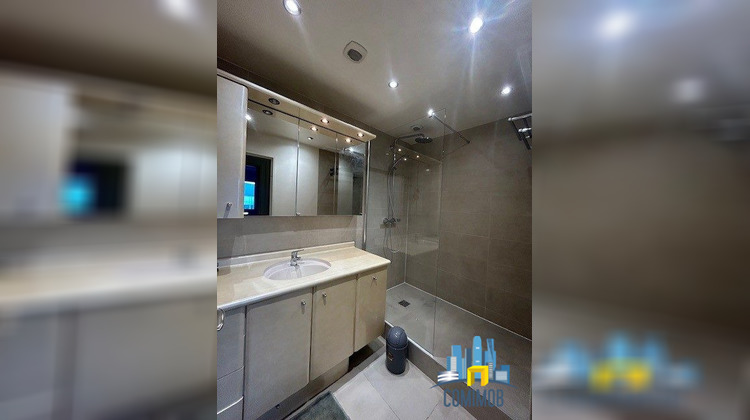 Ma-Cabane - Vente Appartement Courbevoie, 75 m²