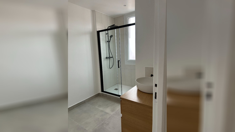 Ma-Cabane - Vente Appartement COURBEVOIE, 55 m²