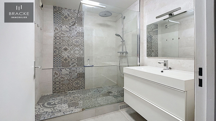 Ma-Cabane - Vente Appartement COURBEVOIE, 51 m²