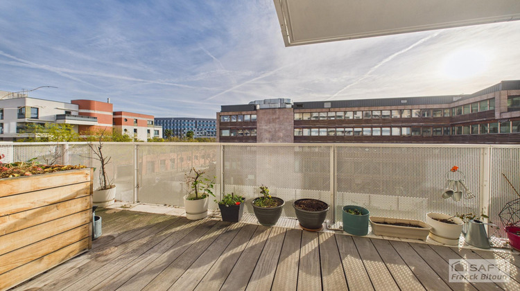 Ma-Cabane - Vente Appartement Courbevoie, 65 m²