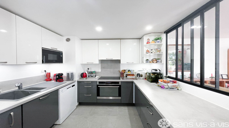 Ma-Cabane - Vente Appartement Courbevoie, 116 m²