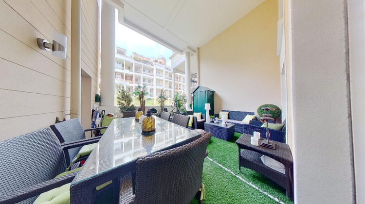 Ma-Cabane - Vente Appartement COURBEVOIE, 134 m²