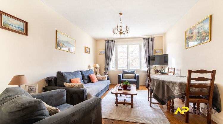 Ma-Cabane - Vente Appartement COURBEVOIE, 46 m²