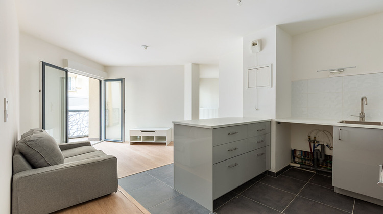 Ma-Cabane - Vente Appartement COURBEVOIE, 64 m²