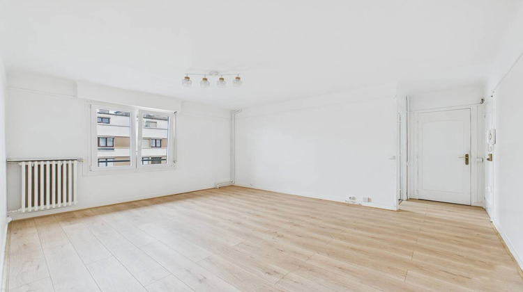Ma-Cabane - Vente Appartement COURBEVOIE, 45 m²